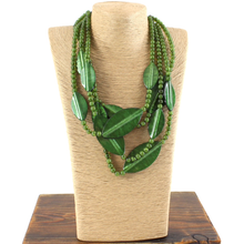 Load image into Gallery viewer, Pretty Persuasions - N25035 Chunky Layered Polyresin Leaf Necklace