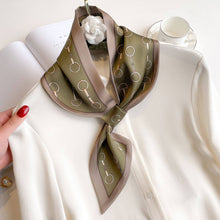 Load image into Gallery viewer, Winding River - Green Horse Bit Loop Scarf