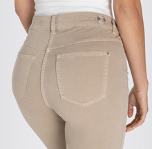 Load image into Gallery viewer, Mac Women's Dream Jean - Sand