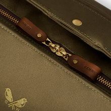 Load image into Gallery viewer, Bennett Winch Holdall Travel Bag Olive