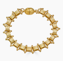 Load image into Gallery viewer, Loni Paul Matte Gold Book Chain Bracelet