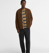 Load image into Gallery viewer, Barbour Florcombe Knitted Cardigan Dk. Sand