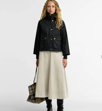 Load image into Gallery viewer, Barbour Women Cropped Beadnell Waxed Jacket Sage/Ancient