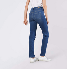 Load image into Gallery viewer, Mac Women's Dream Jean - Mid Blue