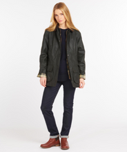 Load image into Gallery viewer, Barbour Women Beadnell Wax Jacket Navy