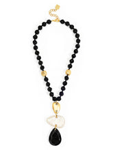 Load image into Gallery viewer, ZENZII Jewelry - Estelle Beaded Pendant Necklace
