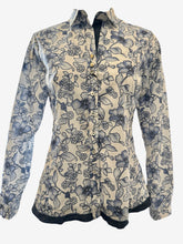 Load image into Gallery viewer, VLTS Cotton Blouse Light Blue Floral
