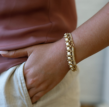 Load image into Gallery viewer, Loni Paul Jewelry - Matte Gold Pave Tube Bracelet
