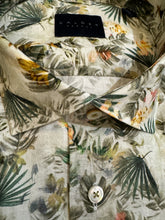 Load image into Gallery viewer, Calder SS Shirt Woven Poplin - Sage Floral
