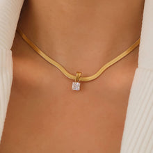Load image into Gallery viewer, Flânerie - Blanc 18K Gold Non-Tarnish CZ Snake Chain Necklace
