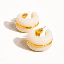 Load image into Gallery viewer, Flânerie - Arlo 18K Gold Small C Hoop Earring
