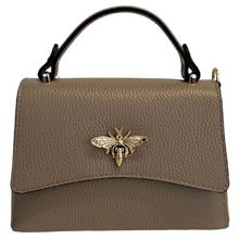 Load image into Gallery viewer, MODARNO - Women's bag in genuine leather with Bee closure
