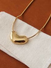 Load image into Gallery viewer, Flânerie - Louis 18K Gold Non-Tarnish Puffy Heart Necklace
