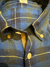 Load image into Gallery viewer, GMF 965 Linen BD Shirt Deep Blue Plaid

