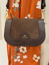 Load image into Gallery viewer, Cuoieria Fiorentina Stella Small Messenger Bag
