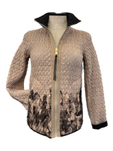 Load image into Gallery viewer, Landi Reversible Quilted Jacket Beige Floral/Black
