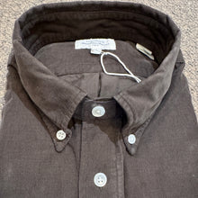 Load image into Gallery viewer, Hartford Cotton Fine Wale Corduroy Moka
