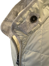 Load image into Gallery viewer, Waterville Fit Vest Light Grey
