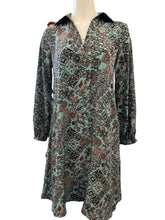 Load image into Gallery viewer, Momoni Ambra Crepe Silk Dress Turquoise and Chocolate
