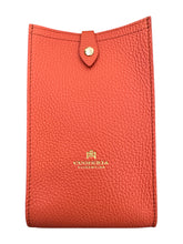 Load image into Gallery viewer, Cuoieria Fiorentina Leather Phone Case
