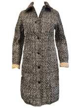 Load image into Gallery viewer, Landi Reversible Quilted Coat Black&amp;White Tweed Look
