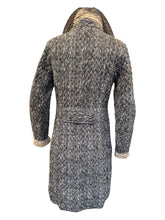 Load image into Gallery viewer, Landi Reversible Quilted Coat Black&amp;White Tweed Look
