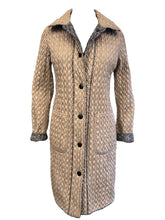 Load image into Gallery viewer, Landi Reversible Quilted Coat Black&amp;White Tweed Look
