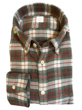 Load image into Gallery viewer, GMF 965 Cotton Flannel Plaid Shirt Red w/Green
