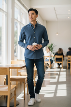 Load image into Gallery viewer, Hartford Linen/Cotton BD Shirt Dark Indigo
