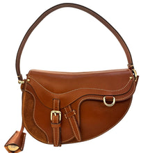 Load image into Gallery viewer, Boldrini Sveva Small "Saddle" Bag
