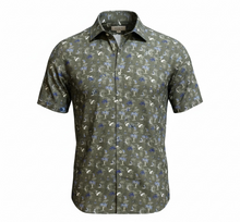 Load image into Gallery viewer, Hagen SS Shirt in Island Print Olive
