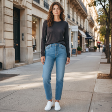 Load image into Gallery viewer, Sand Fellini Trish-O Merino Crew Sweater - Black
