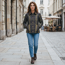 Load image into Gallery viewer, Barbour Women Cropped Liddesdale Quilted Jacket Classic
