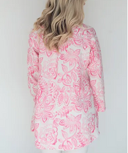 Load image into Gallery viewer, iLinen Button Down Shirt Ornament Pink

