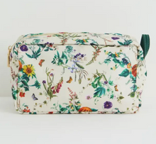 Load image into Gallery viewer, Fable Beth Cosmetic Travel Pouch
