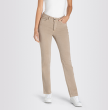 Load image into Gallery viewer, Mac Women&#39;s Dream Jean - Sand
