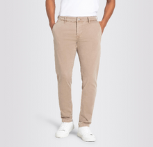 Load image into Gallery viewer, Mac Drivers Chino Pants - Dune
