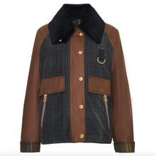 Load image into Gallery viewer, Barbour Women Premium Catton Wax Jacket
