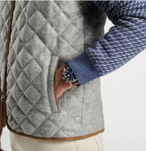 Load image into Gallery viewer, PETER MILLAR ESSEX QUILTED WOOL TRAVEL VEST GREY
