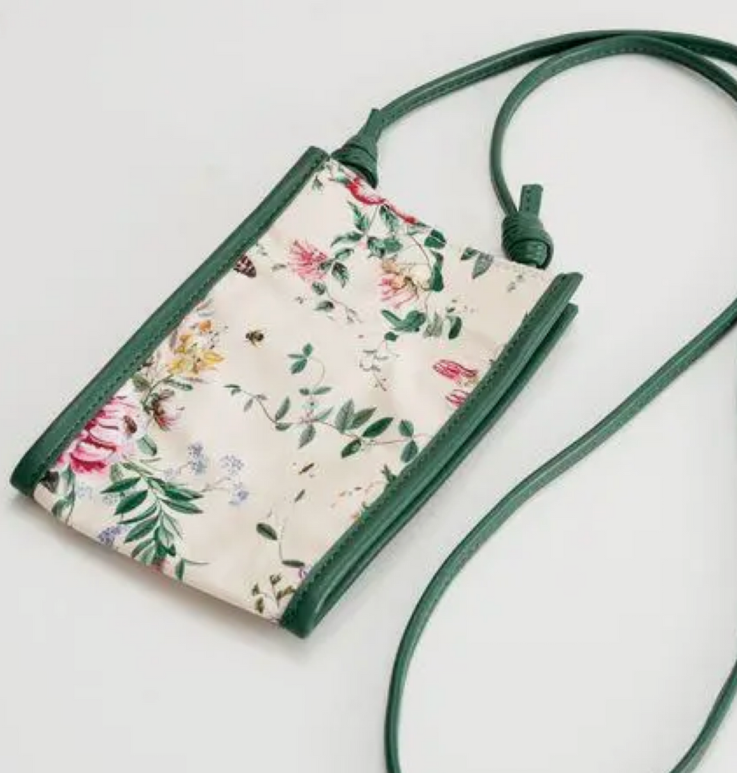 Fable Rosie Phone Crossbody Pouch