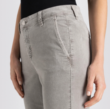 Load image into Gallery viewer, Mac Women&#39;s Rich Fine Cord Chino Sage

