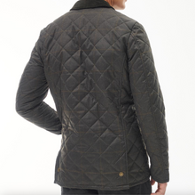 Load image into Gallery viewer, BARBOUR Heritage Liddesdale Quilt Jacket Olive Check
