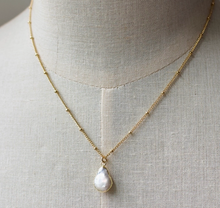 Load image into Gallery viewer, AVM Vermeile Pearl Pendant
