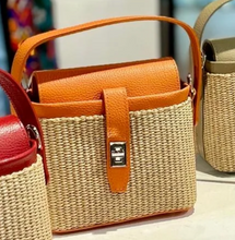 Load image into Gallery viewer, GF Raffia Bag With Leather Trim
