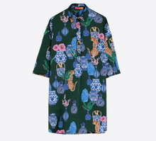 Load image into Gallery viewer, Vilagallo Dress Green Porcelain Print
