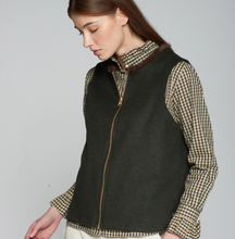 Load image into Gallery viewer, Vilagallo Reversible Vest in Loden
