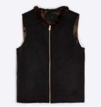 Load image into Gallery viewer, Vilagallo Reversible Vest in Loden
