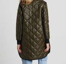 Load image into Gallery viewer, Adroit Libby Quilted Full Zip  Coat - Army Green
