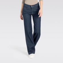 Load image into Gallery viewer, Mac Women&#39;s Wide Leg Jeans Dark Rinse
