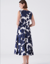 Load image into Gallery viewer, Amina Rubinacci Special ES Dress Navy Floral
